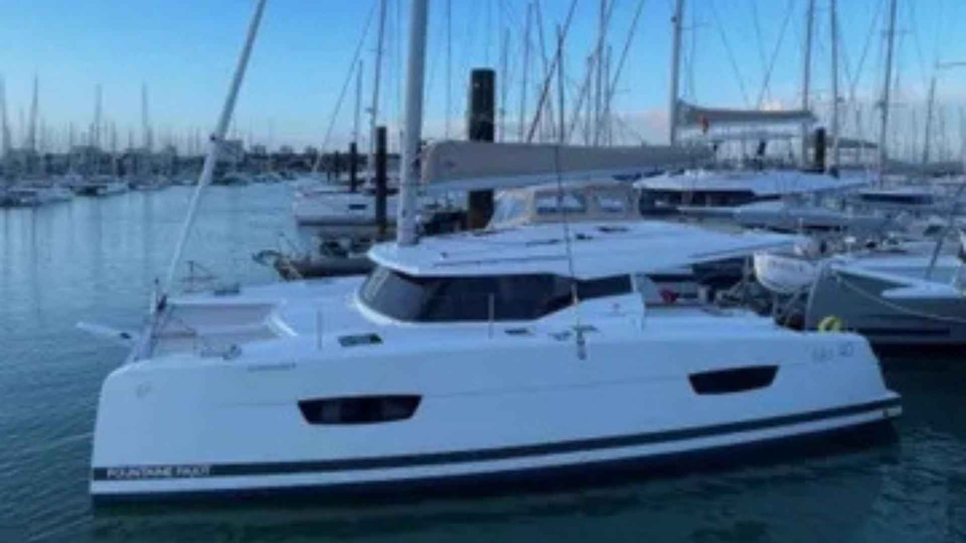 Fountaine Pajot Isla 40