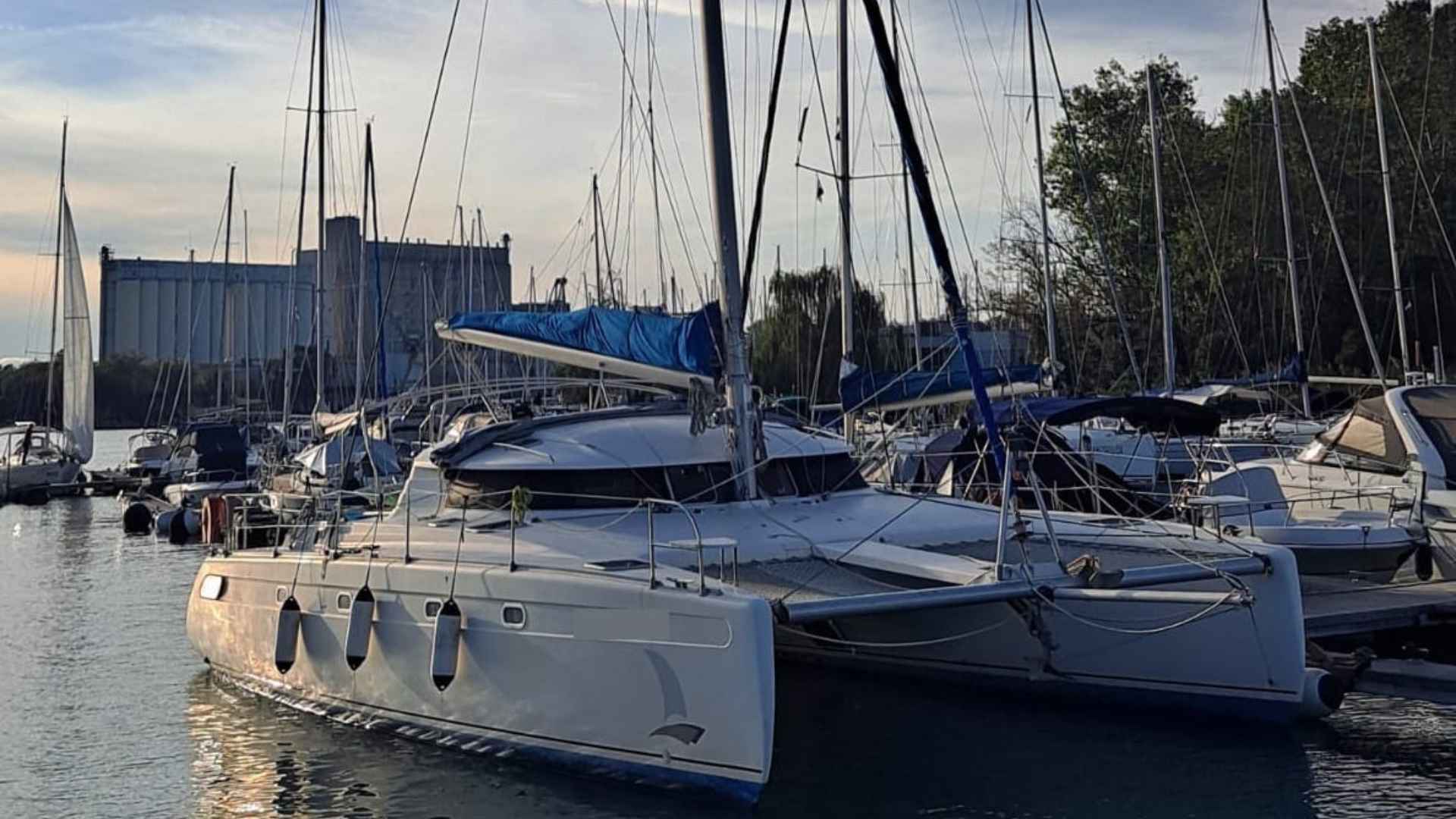 Fountaine Pajot Venezia 42